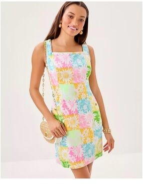 NWT LILLY Pulitzer SHIFT MULTI
VIA SUNNY SUNFLOWERS. Size 8.